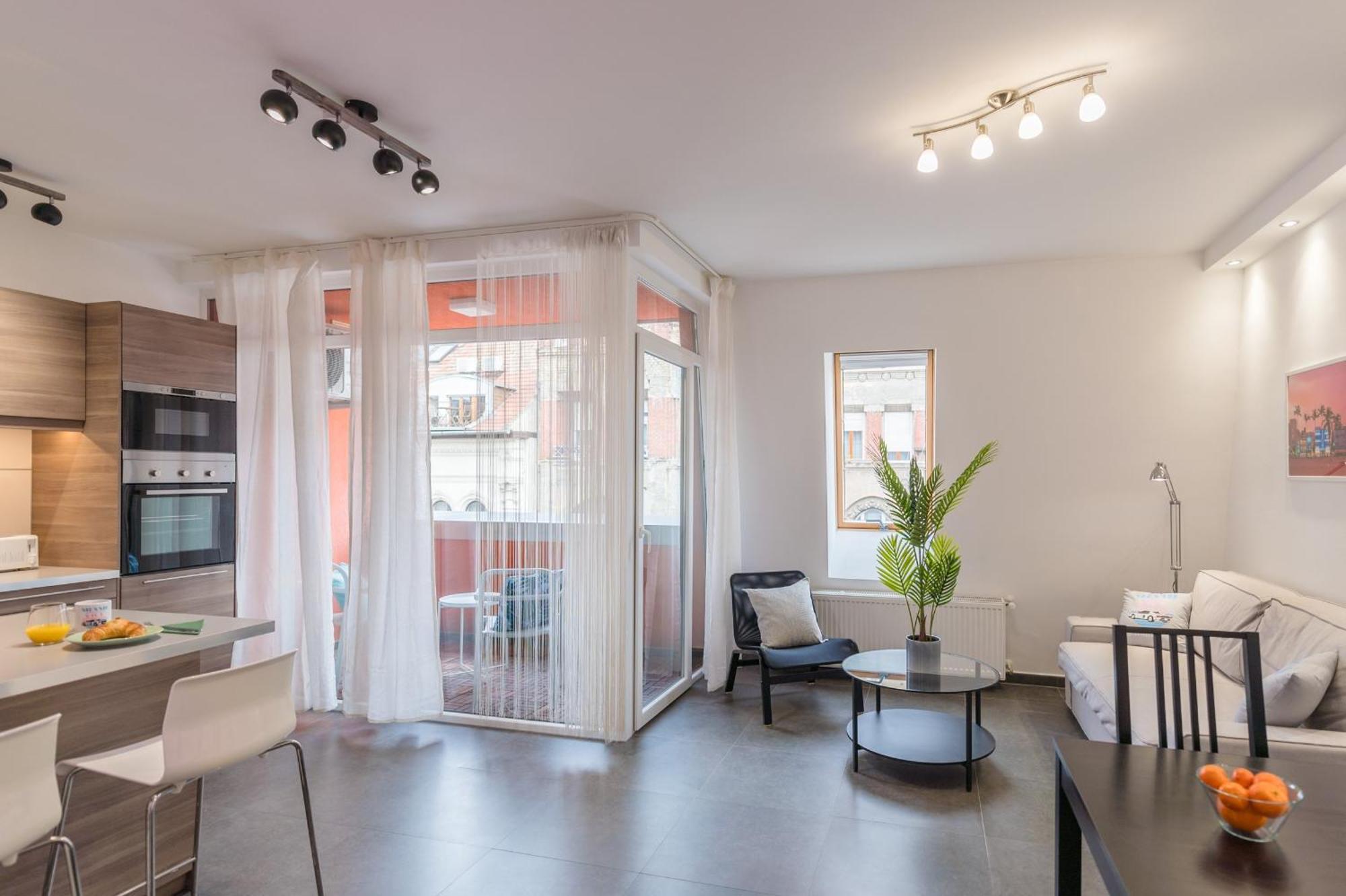 Miami Vice Apartment With Balcony بودابست المظهر الخارجي الصورة